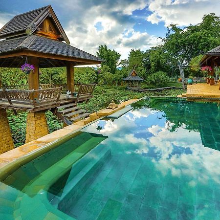 Howie'S Homestay Mae Rim Esterno foto
